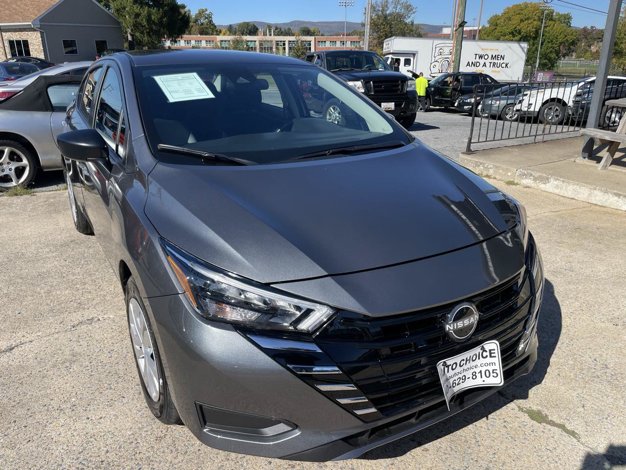 Used 2025 Nissan Versa S w/ Trunk Package FWD image 23