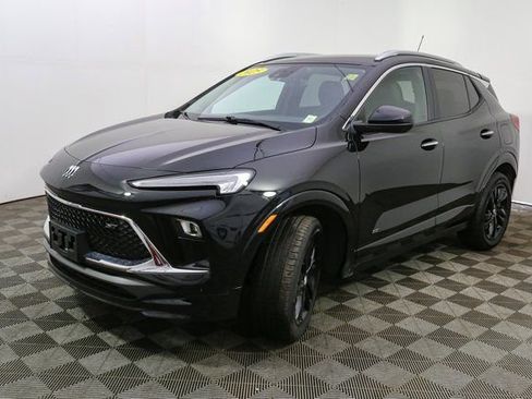 Used 2025 Buick Encore GX Sport Touring w/ Comfort Package image 5
