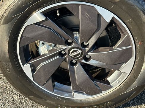 New 2026 Nissan Rogue SV image 9