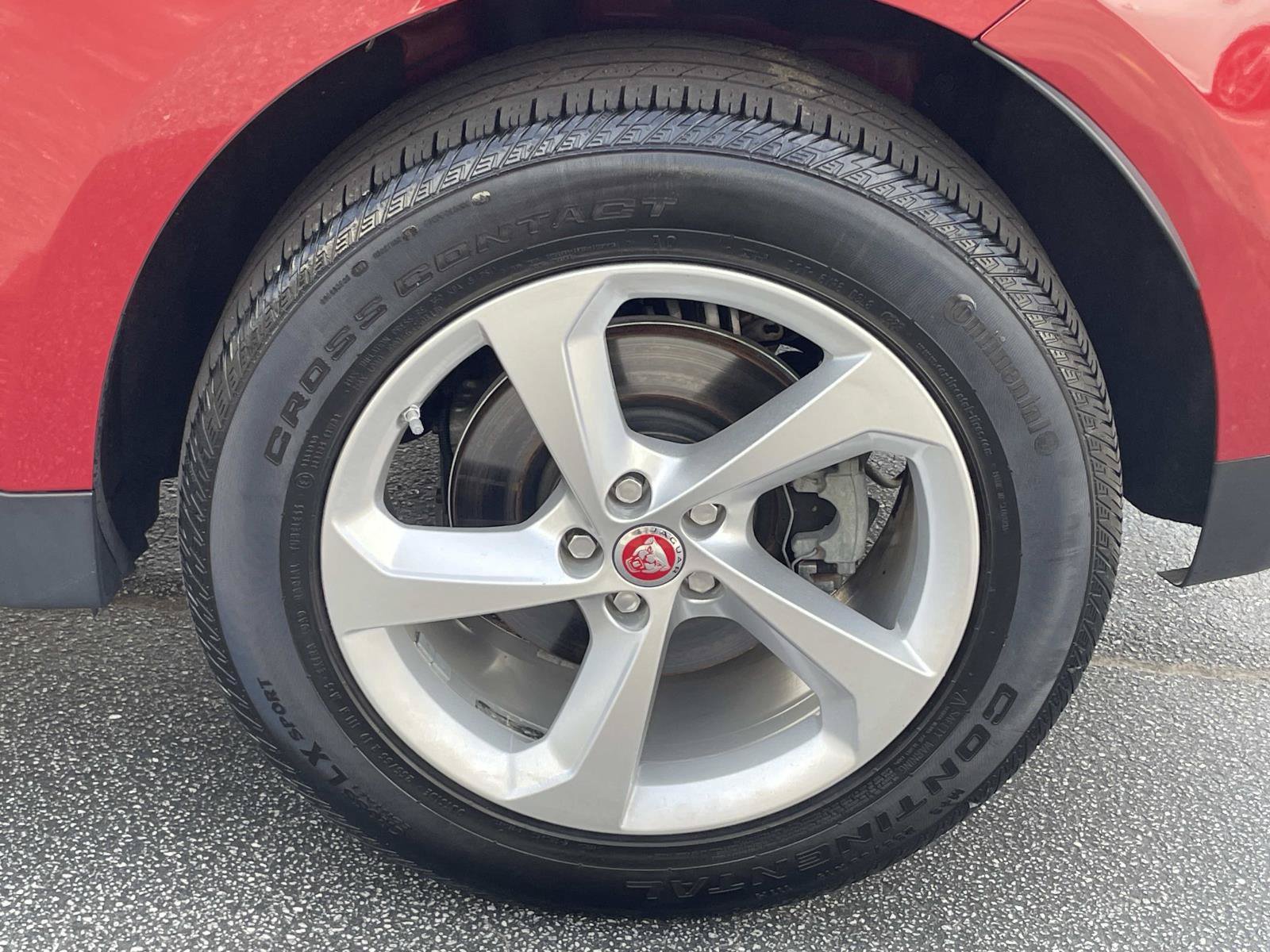 Used 2018 Jaguar F-PACE Premium AWD/4WD image 15