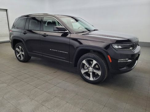 Used 2022 Jeep Grand Cherokee Limited 4xe w/ Luxury Tech Group II image 11