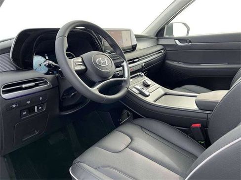 Certified 2025 Hyundai Palisade Limited image 15
