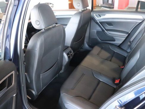 Used 2016 Volkswagen e-Golf SEL Premium image 31