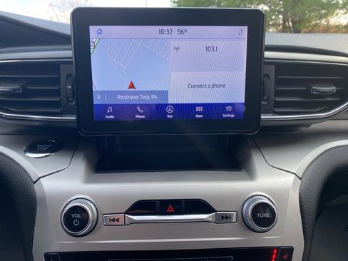 Used 2022 Ford Explorer XLT w/ Equipment Group 202A image 38