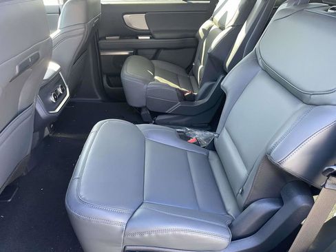 New 2026 Ford Expedition Active RWD image 11