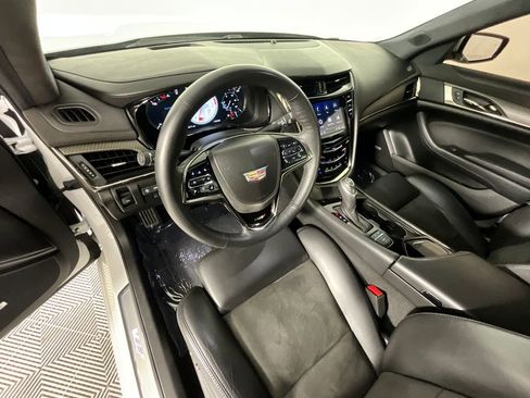 Used 2018 Cadillac CTS V image 15