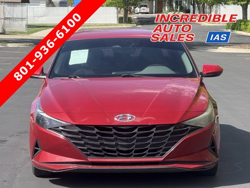 Used 2021 Hyundai Elantra SE w/ Cargo Package FWD image 1