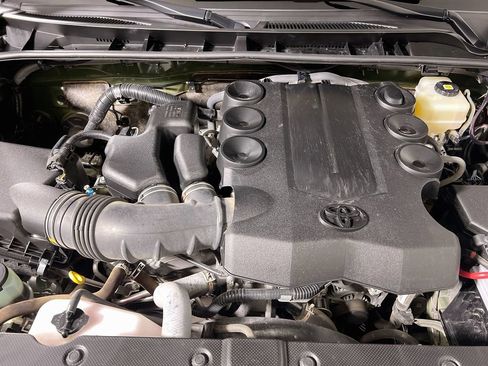 Used 2021 Toyota 4Runner Trail Special Edition AWD/4WD image 25