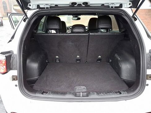 Used 2024 Jeep Compass Limited image 29