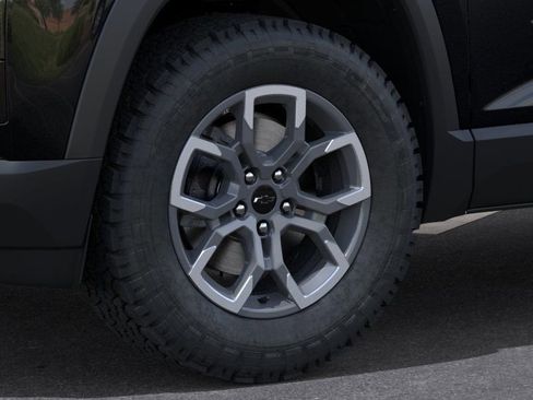New 2026 Chevrolet Equinox ACTIV w/ LPO, Floor Liner Package AWD/4WD image 9