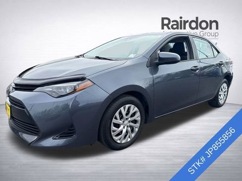 Used 2018 Toyota Corolla LE FWD image 3