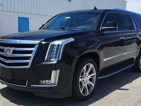 Used 2016 Cadillac Escalade ESV Luxury AWD/4WD image 1