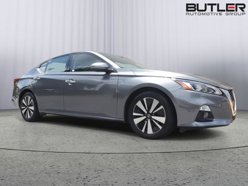 Used 2019 Nissan Altima 2.5 SV FWD image 35