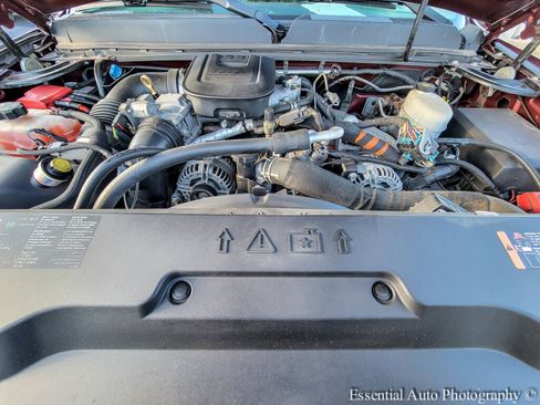 Used 2013 GMC Sierra 2500 Denali w/ Suspension Package, Off-Road image 36