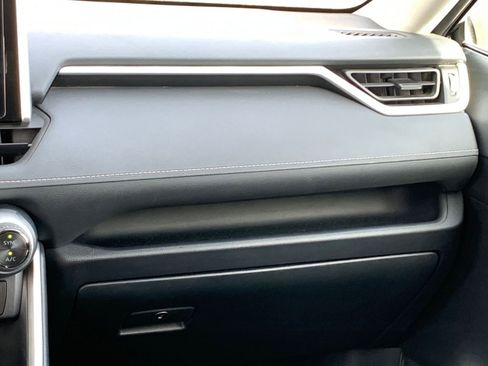 Used 2025 Toyota RAV4 LE image 34