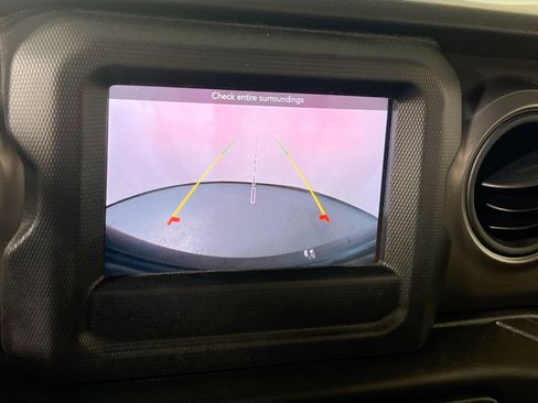 Used 2023 Jeep Wrangler Sport image 13