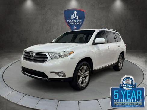Used 2011 Toyota Highlander Limited w/ Tow Pkg FWD image 1