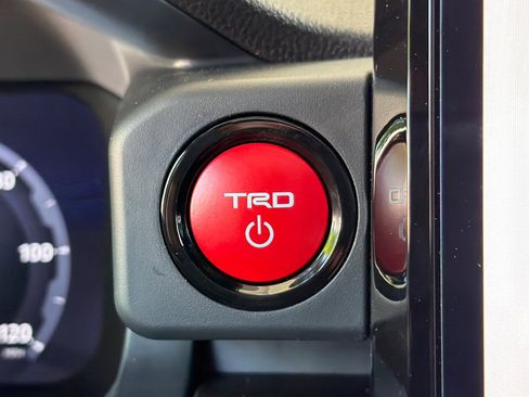 New 2026 Toyota Tacoma TRD Off-Road w/ TRD Off Road Upgrade Package AWD/4WD image 19