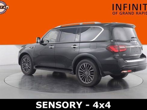 Used 2024 INFINITI QX80 Premium Select AWD/4WD image 5