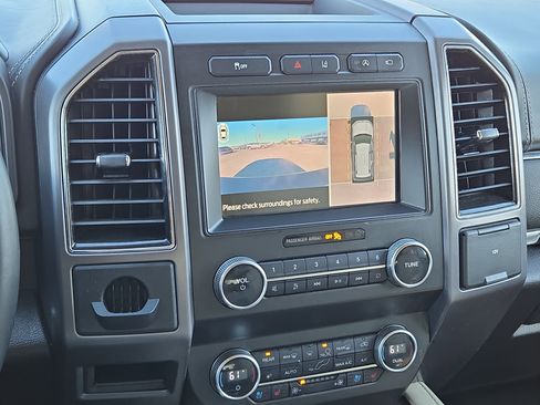 Used 2020 Ford Expedition Platinum image 32