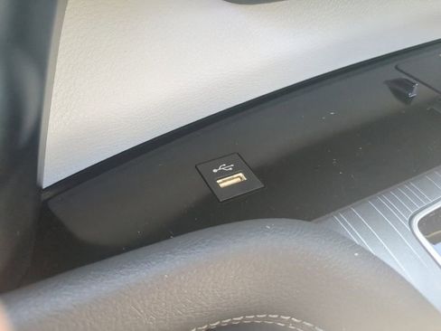 New 2025 Toyota Sienna XLE image 23