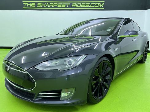 Used 2015 Tesla Model S 85D AWD/4WD image 4
