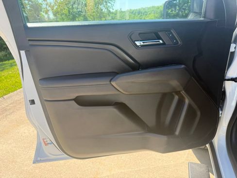 Used 2024 Chevrolet Colorado LT w/ LT Convenience Package II RWD image 23