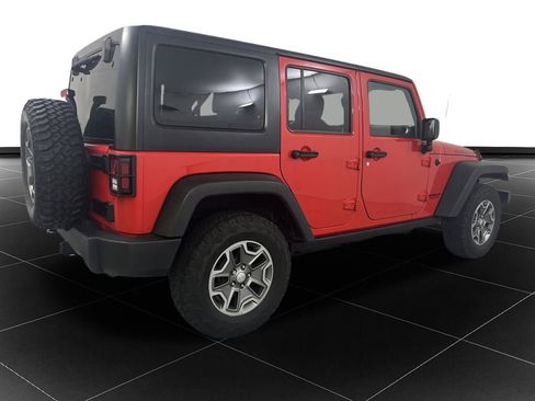 Used 2017 Jeep Wrangler Unlimited Rubicon w/ Connectivity Group image 5