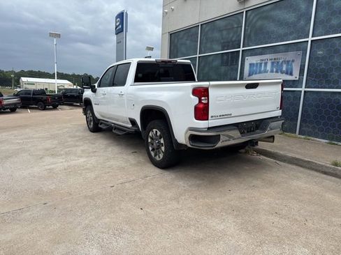 Used 2024 Chevrolet Silverado 2500 LT AWD/4WD image 5