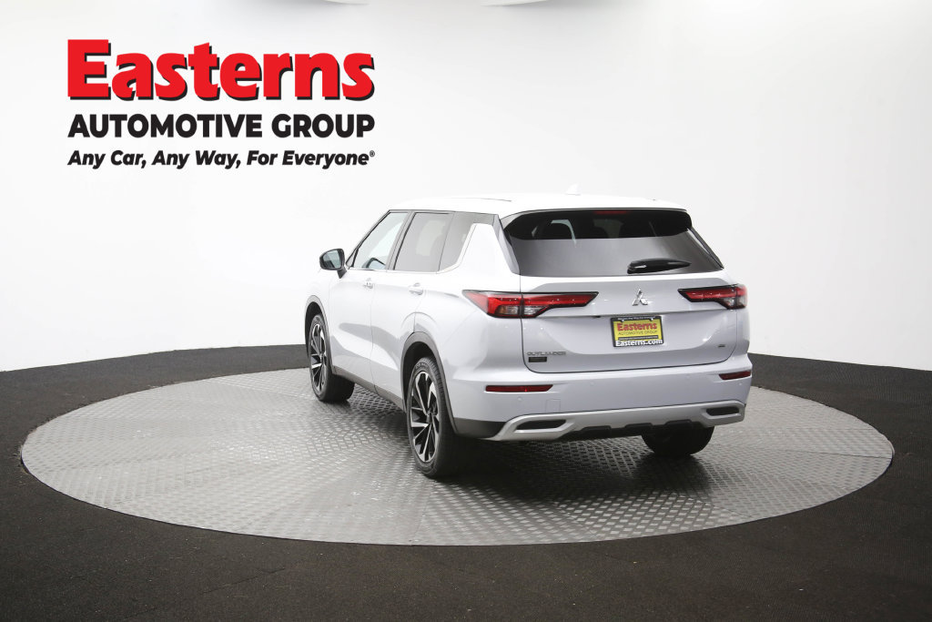 Used 2024 Mitsubishi Outlander SE AWD/4WD image 69