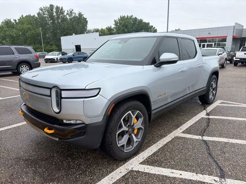 Used 2023 Rivian R1T Adventure AWD/4WD image 4