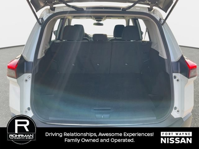 Used 2023 Nissan Rogue SV AWD/4WD image 32