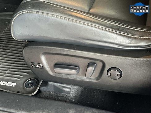 Used 2017 Toyota Highlander XLE image 30