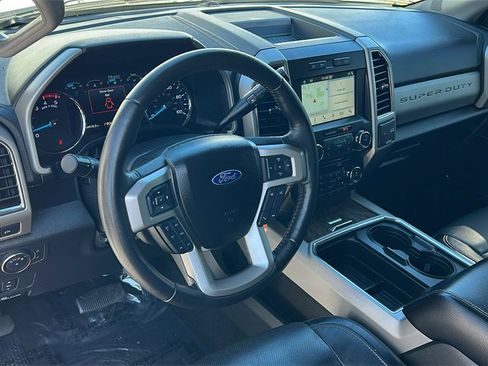 Certified 2018 Ford F250 Lariat w/ Lariat Value Package image 10