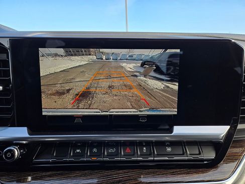 Used 2023 GMC Sierra 1500 SLE image 23