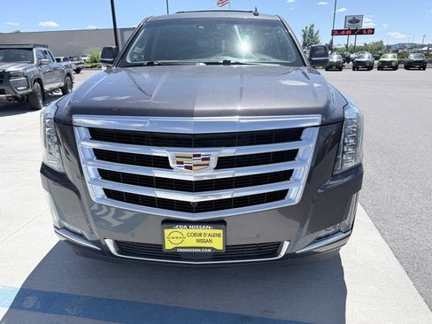 Used 2015 Cadillac Escalade Premium AWD/4WD image 7
