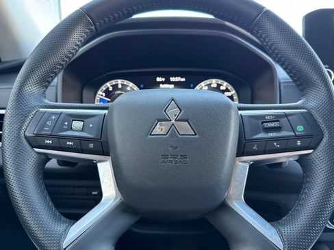 Used 2024 Mitsubishi Outlander SEL AWD/4WD image 25