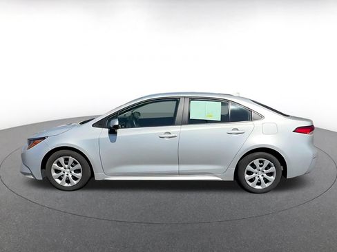 Used 2025 Toyota Corolla LE FWD image 8