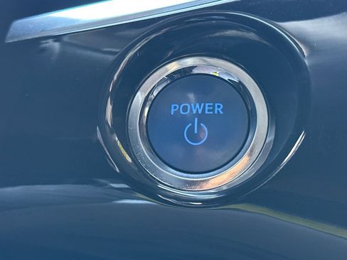 Used 2021 Toyota Prius Prime XLE image 30