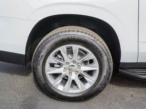 New 2026 Chevrolet Suburban Premier image 10