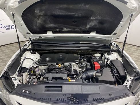 Used 2018 Toyota Camry XSE FWD image 22