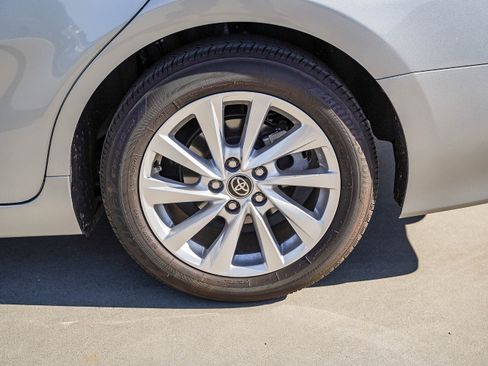 Used 2023 Toyota Camry LE image 8