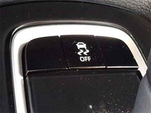 Certified 2022 Toyota Corolla LE image 22