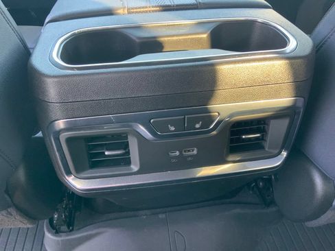 Used 2024 Chevrolet Silverado 1500 High Country w/ Technology Package AWD/4WD image 18