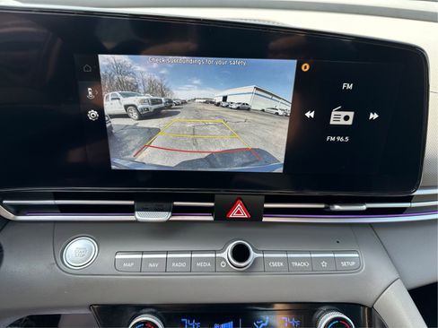 Certified 2024 Hyundai Elantra SEL FWD image 14