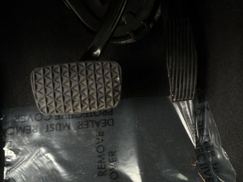 Used 2018 Buick LaCrosse Essence w/ Sights and Sounds Package image 22