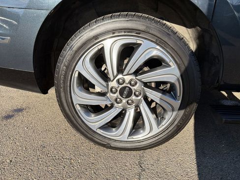 Certified 2022 Lincoln Navigator L Reserve image 33