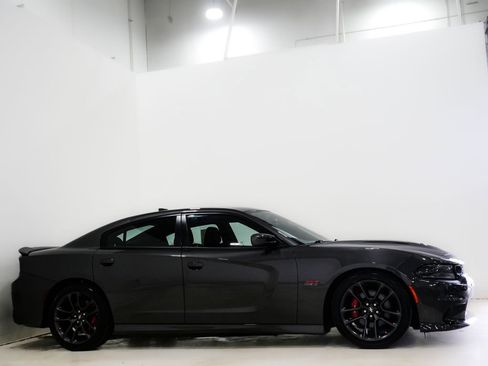 Used 2022 Dodge Charger Scat Pack w/ Harman/Kardon Audio Group image 4