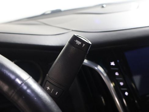 Used 2016 Cadillac Escalade Platinum image 43