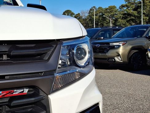 Used 2022 Chevrolet Colorado Z71 image 10